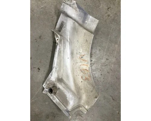 VOLVO VNL64 Fender Extension