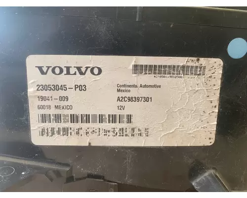 VOLVO VNL64 Instrument Cluster