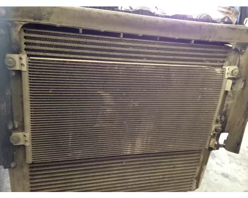 VOLVO VNL64 Radiator