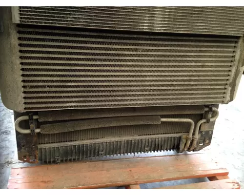 VOLVO VNL64 Radiator