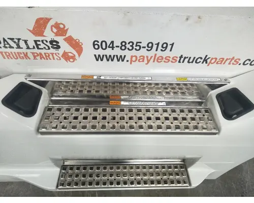 VOLVO VNL64 Side Fairing