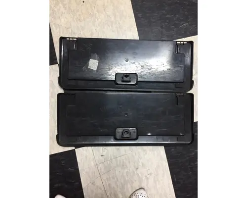 VOLVO VNL64 Sun Visor (External)
