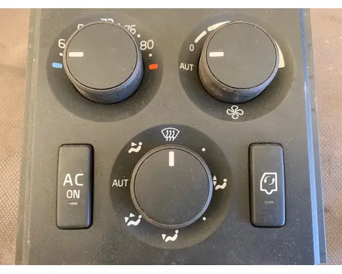 VOLVO VNL64 Temperature Control