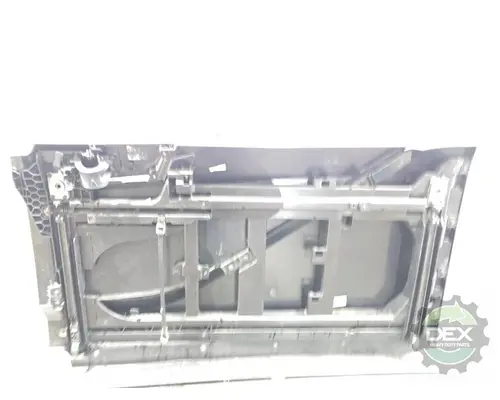 VOLVO VNL660 1644 bulb socket