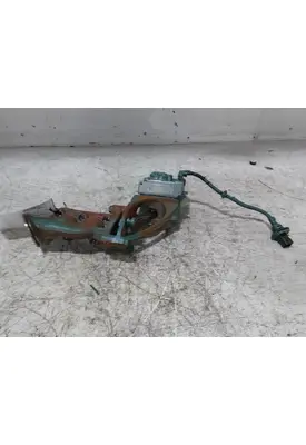 VOLVO VNL660 2931 valve