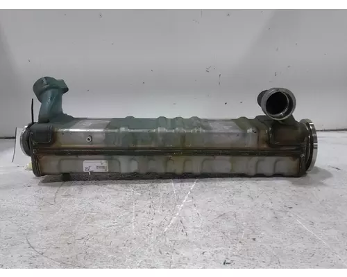 VOLVO VNL660 2932 cooler