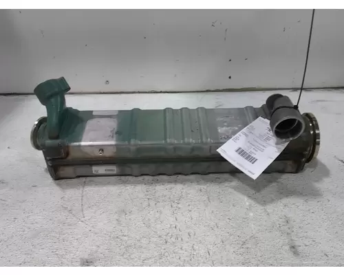 VOLVO VNL660 2932 cooler