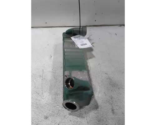 VOLVO VNL660 2932 cooler