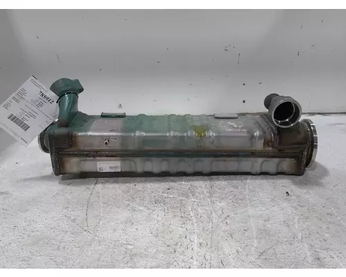 VOLVO VNL660 2932 cooler