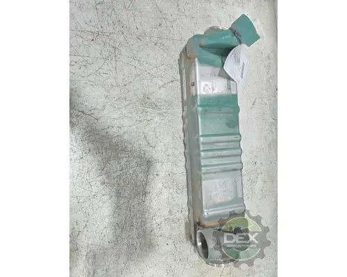 VOLVO VNL660 2932 cooler