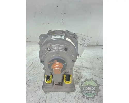 VOLVO VNL660 6422 steering gear, servo complete