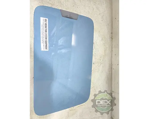 VOLVO VNL660 8371 hatch, easily opened