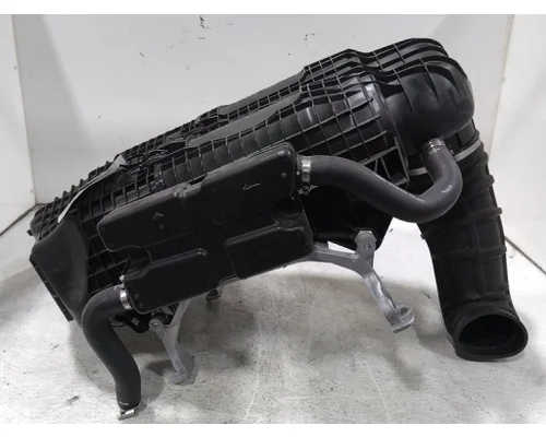 VOLVO VNL660 Air Cleaner
