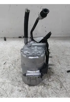 VOLVO VNL660 Air Conditioner Compressor