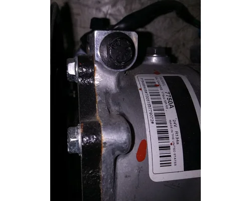 VOLVO VNL660 Air Conditioner Compressor