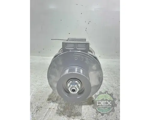 VOLVO VNL660 Alternator