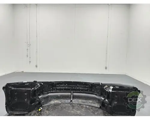 VOLVO VNL660 Bumper Assembly, Front
