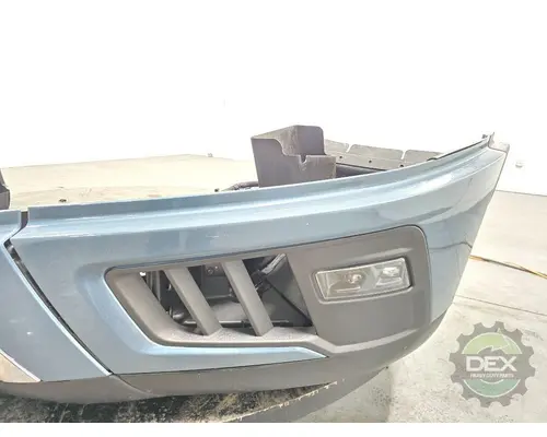 VOLVO VNL660 Bumper Assembly, Front