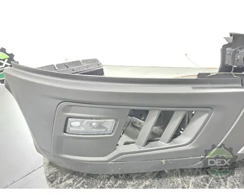 VOLVO VNL660 Bumper Assembly, Front