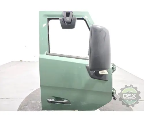 VOLVO VNL660 Door Assembly, Front