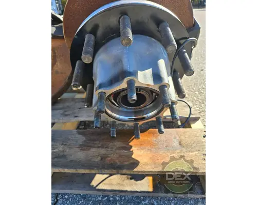 VOLVO VNL660 Hub