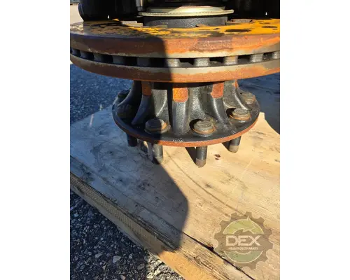 VOLVO VNL660 Hub