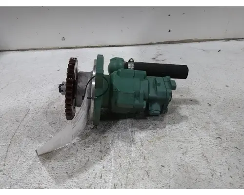 VOLVO VNL660 Power Steering Pump