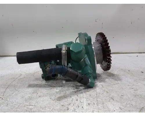 VOLVO VNL660 Power Steering Pump