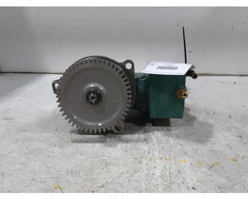 VOLVO VNL660 Power Steering Pump