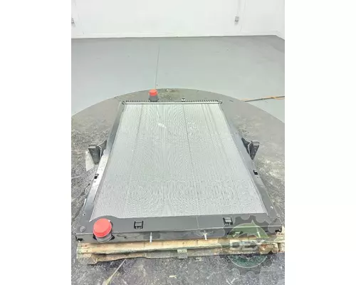 VOLVO VNL660 Radiator