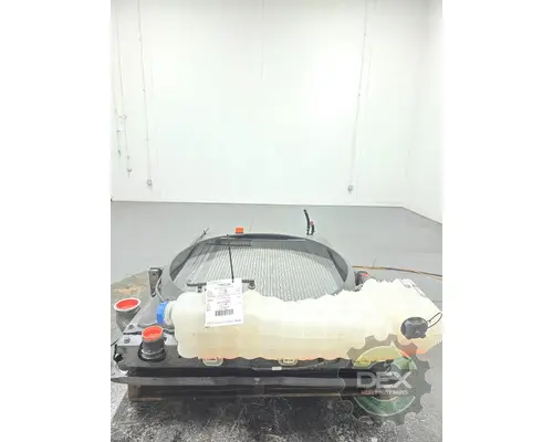 VOLVO VNL660 Radiator