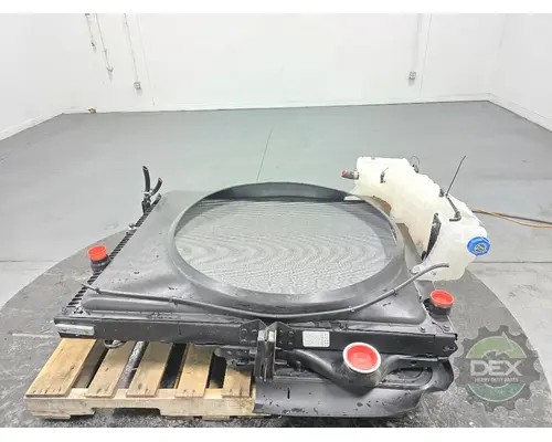 VOLVO VNL660 Radiator