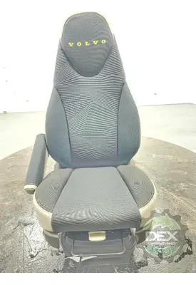 VOLVO VNL660 Seat, Front