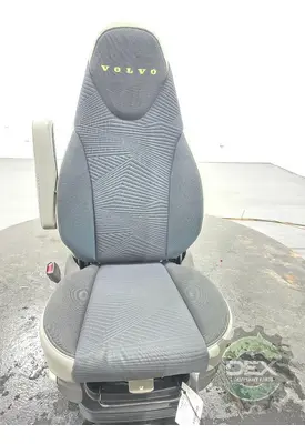 VOLVO VNL660 Seat, Front