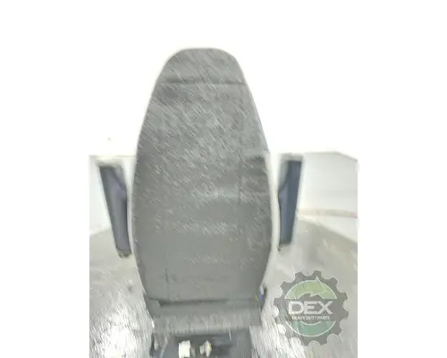 VOLVO VNL660 Seat, Front