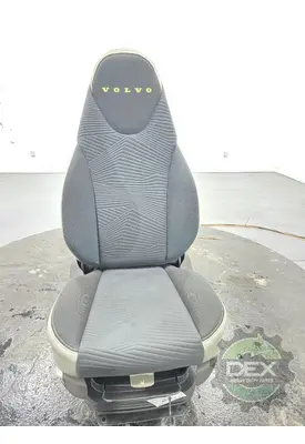 VOLVO VNL660 Seat, Front