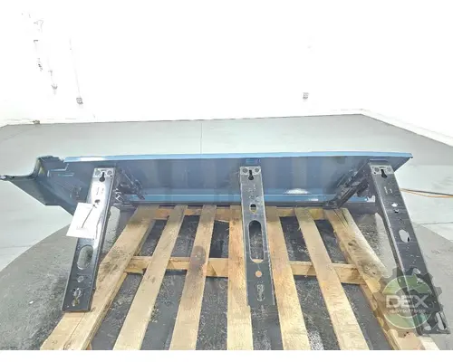 VOLVO VNL660 Spoiler, Front