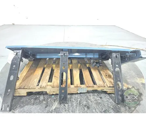 VOLVO VNL660 Spoiler, Front