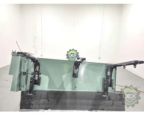 VOLVO VNL660 Spoiler, Front