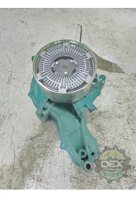 VOLVO VNL660 Water Pump