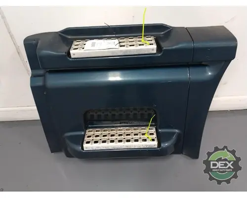 VOLVO VNL670 1644 bulb socket