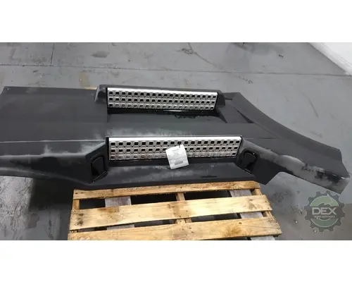 VOLVO VNL670 1644 bulb socket