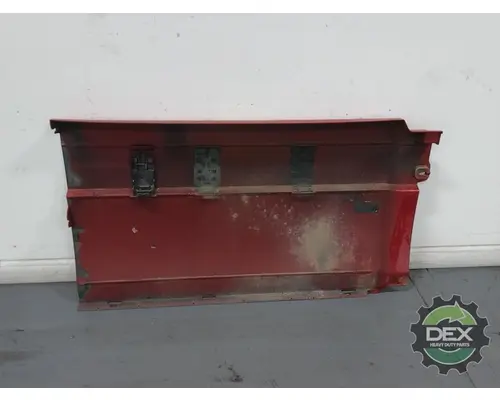 VOLVO VNL670 1644 bulb socket