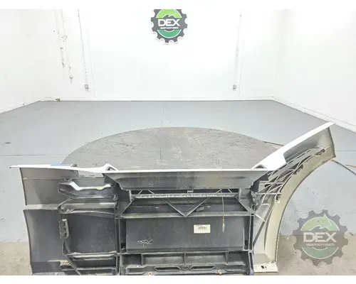 VOLVO VNL670 1644 bulb socket