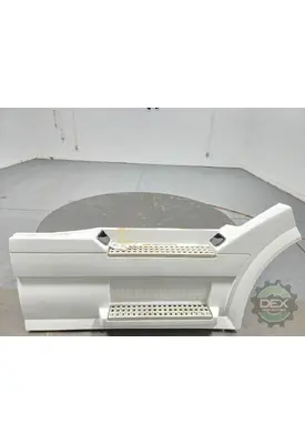 VOLVO VNL670 1644 bulb socket