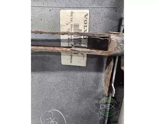 VOLVO VNL670 1644 bulb socket