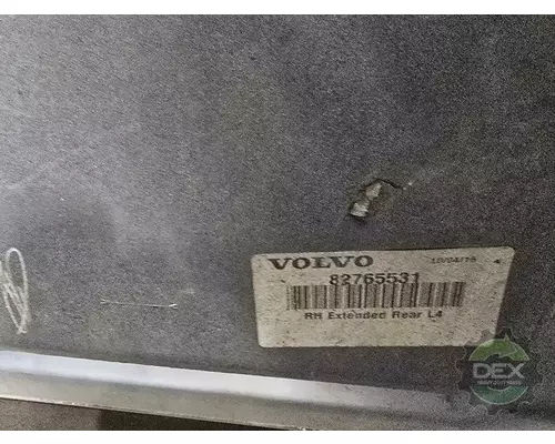 VOLVO VNL670 1644 bulb socket