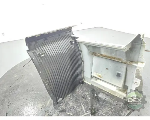 VOLVO VNL670 1644 bulb socket