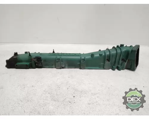 VOLVO VNL670 2511 inlet manifold