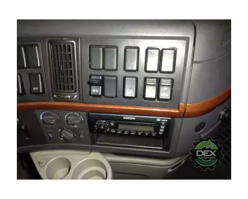 VOLVO VNL670 8102 cab, complete